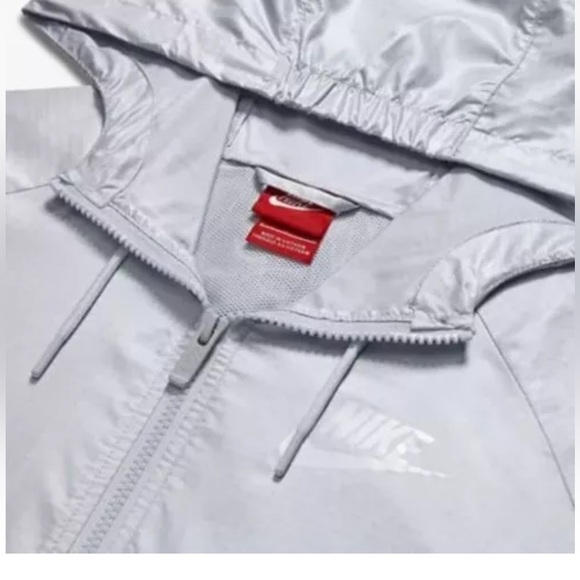 Nike silver and white  light weight Hooded Essential Windrunner Jacket size M - Picture 8 of 12